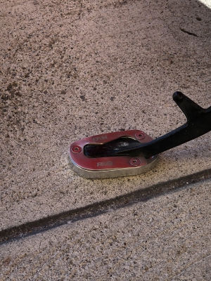 R&G Sidestand Plate
